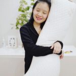 Have a very good night with my super comfort J-shape pillow.
หลายคนตื่นมาแล้ว…